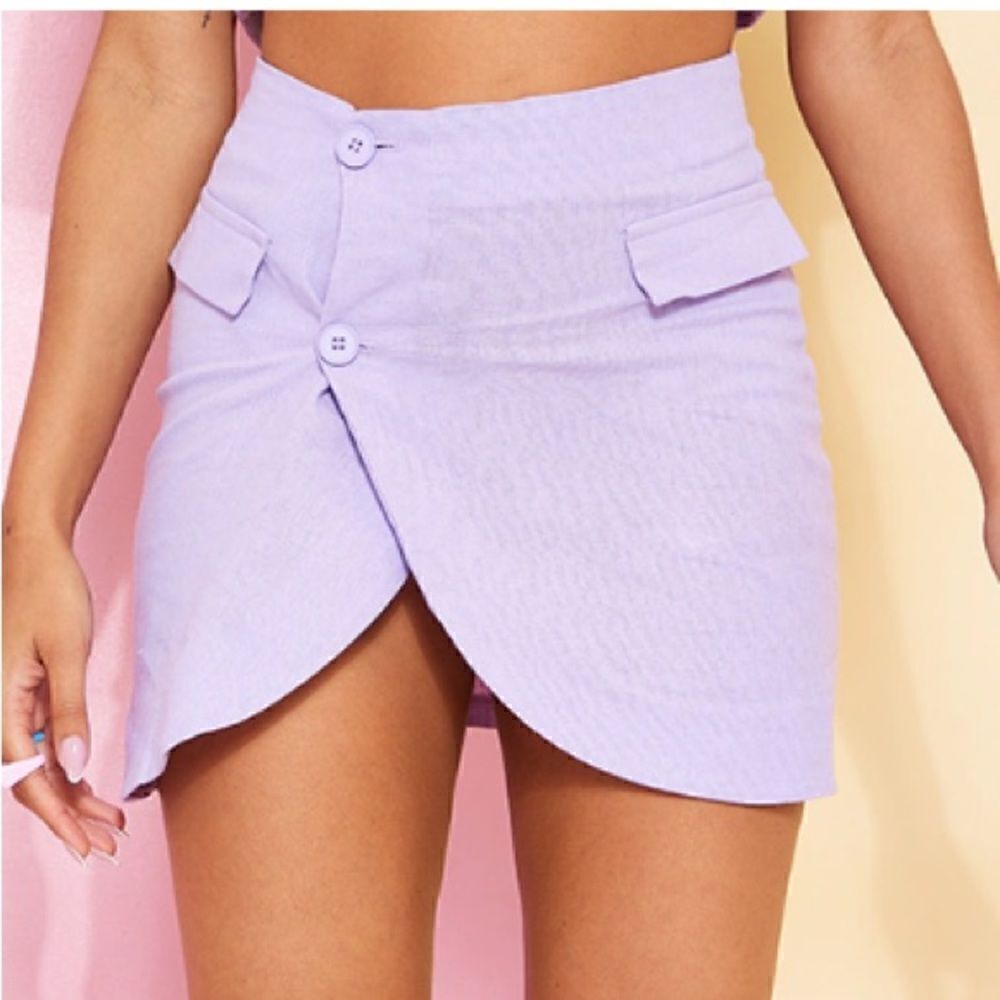Pretty little things Lilac Woven Button Side Mini Skirt Sz 4 NWT